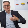 Stellantis Deutschland-Chef: "Wir bekennen uns voll zum E-Auto"
