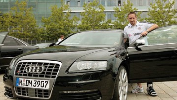 Dienstwagen der Bayern-Stars