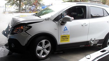 Kältemittel-Streit: Kältemittel R1234yf  besteht den Opel-Crash-Test