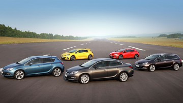 opel_astra_2013