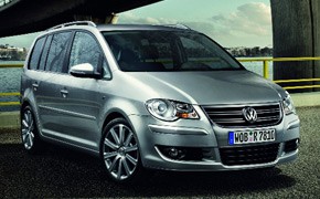 Volkswagen: Touran im R-Line-Look