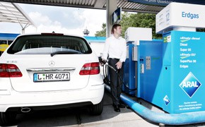Kooperation: erdgas mobil unterstützt Tankkarte ECO