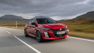 Der Peugeot e-208 GTi leistet 281 PS.