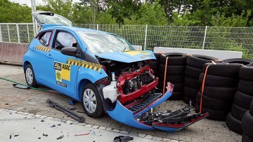 ADAC-Crashtest: Kleinstwagen könnten sicherer sein