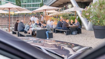 Frankfurt_Skyline_City_Beach_Sommerfest