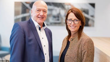Risk-Manager Ralph Feldbauer und Flottenleiterin Andrea Wagner