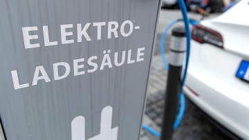 E-Autos: Ministerium startet Ausschreibung von Schnellladenetz