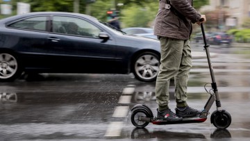 Fuhrparkverband: "E-Scooter für betriebliche Nutzung nicht zu empfehlen"