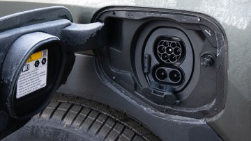 Suzuki eVitara, Elektroauto, Ladebuchse, DC, AC