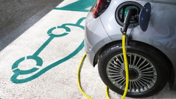 Nachhaltigkeit und E-Mobilität: Ayvens hilft bei Dekarbonisierung der Flotte