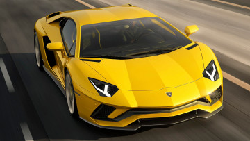 Lamborghini Aventador S: Leistungsspritze für das Flaggschiff