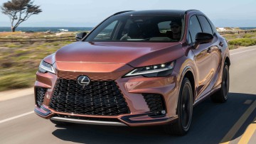 Lexus RX (2023)