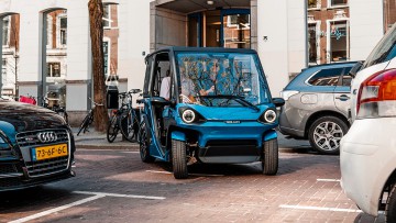 Squad Solar City Car