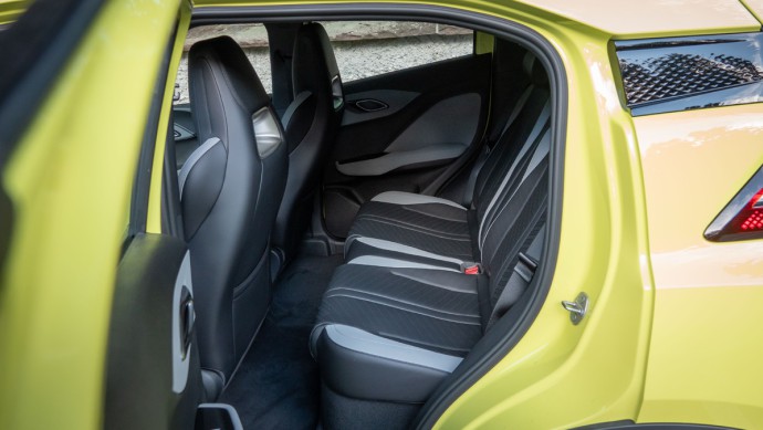 Rücksitze im BYD Dolphin Surf in der Ausstattungslinie Boost