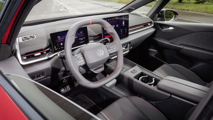 Den Innenraum des ID.3 GTI hat VW aufgewertet und sportlicher eingerichtet