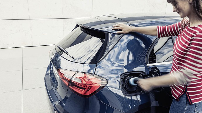 Mercedes-Benz A 250e und B 250e Mercedes-Benz A-Klasse Plug-in-Hybrid