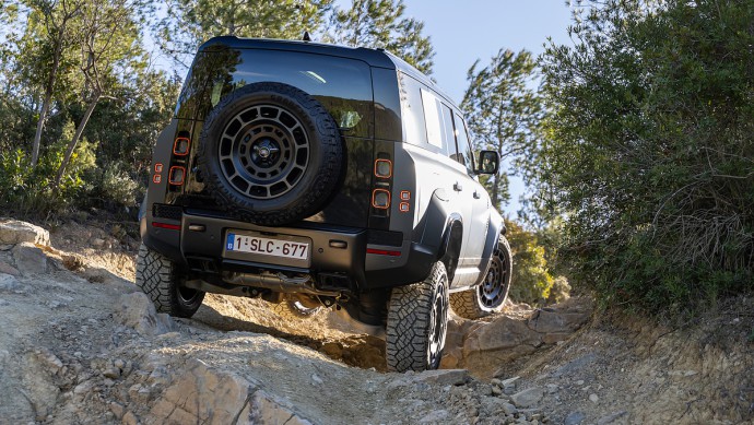 Echter Profi: Passagen wie diese gehören für den Land Rover-Neuzugang zu den einfachsten Übungen