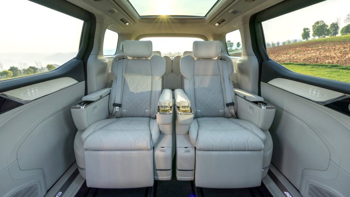 Volvo EM90 - neue Fotos Volvo EM90