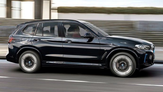 BMW iX3 (2022)