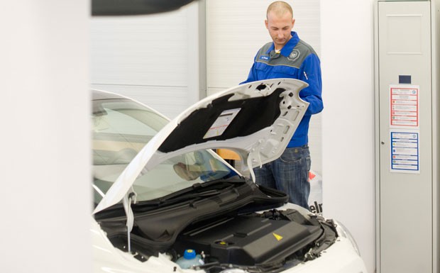 Elektromobilität - TÜV Süd