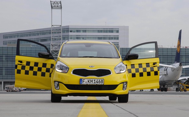 Kia Carens am Frankfurter Flughafen