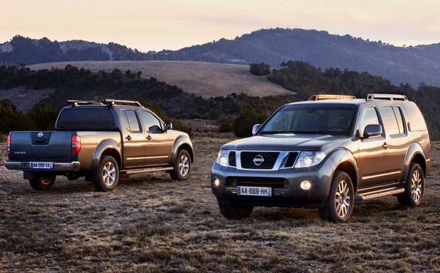 Nissan: Japan-SUV in Platin