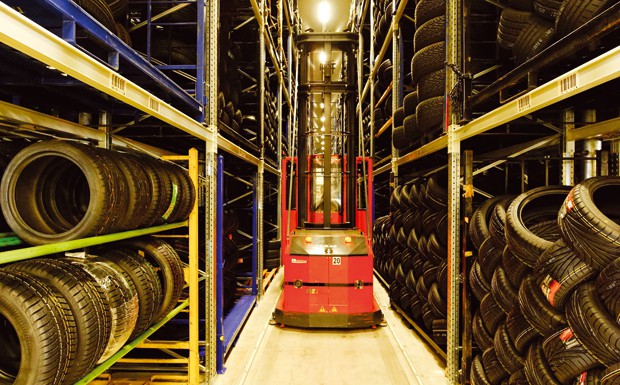 Reiff-Gruppe Reifenlager 