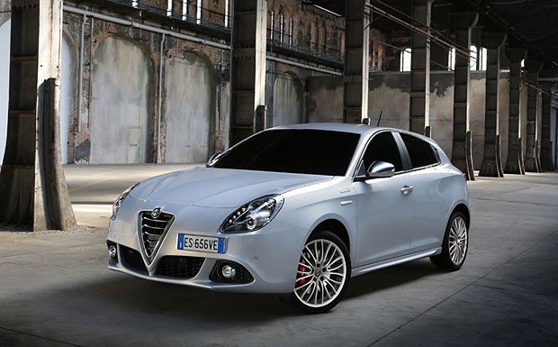 Geschäfts-Modell: Für den kompakten Alfa Romeo Guiletta haben sich die Italiener ein Business-Paket an Ausstattungsextras ausgedacht. 