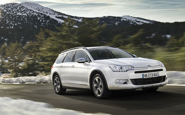 Im Geländestil: Citroen bietet schickt den höhergelegten C5 Cross Tourer zum Genfer Autosalon.