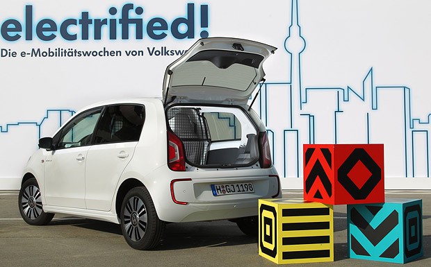 VW Nutzfahrzeuge: Kleiner Lademeister e-load up