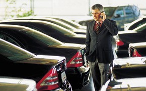 Daimler Financial Services: Nun auch in Rumänien aktiv Mercedes-Benz Verkäufer_text