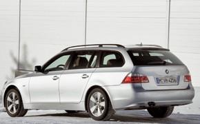 BMW 530xi Touring (03/2005)

