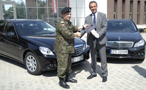 BwFuhrparkService: Zwei Mercedes für Nato-Dienststelle BWFuhrparkService_NATO
