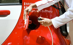 Kfz-Antrieb: Winterkorn: Die Zukunft gehört dem Elektroauto Elektroantrieb