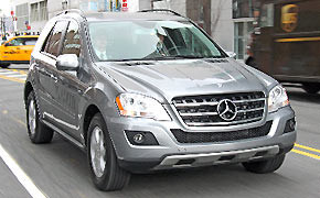 Mercedes: ML 450: Hybrid-Premiere im "Big Apple" Mercedes-Benz ML 450 Hybrid