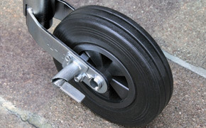 Neues Patent: Stützrad mit Pinstop hält Anhänger fest Anhänger_Pinstop