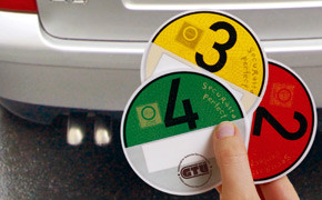 Baden-Württemberg : Neue Umweltzonen ab 1. Januar Schadstoffplaketten_GTÜ