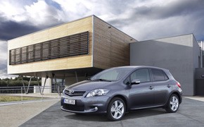 Toyota: Der neue Auris gibt sich sparsam Toyota Auris
