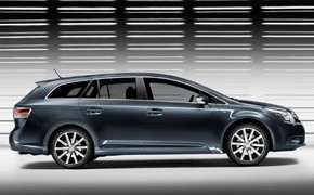 Toyota: Mehr Auswahl für den Avensis