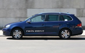 VW-Golf-Variant-Twin-Drive