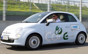 Elektroauto: A.T.U übernimmt Service care_500_neu