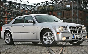 "Sechs Jahre Sorglos-Garantie": Längere Sicherheit bei Chrysler chrysler_300c_artikel