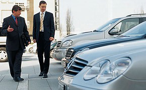 Neues Absicherungsmodell: Mercedes lindert Restwertdruck