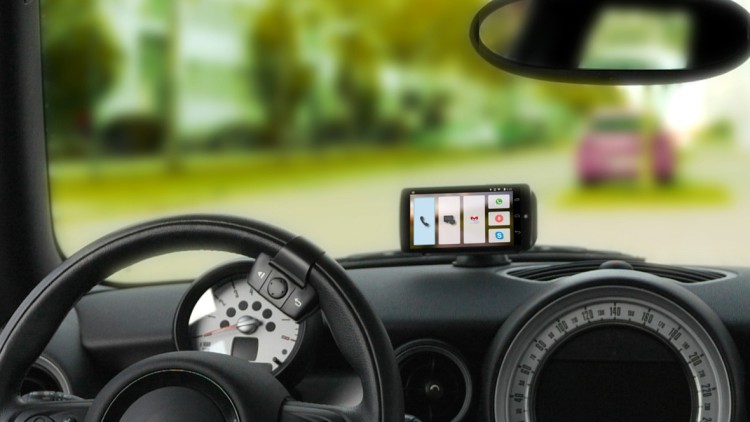 Car-Multimedia: App lenkt das Smartphone