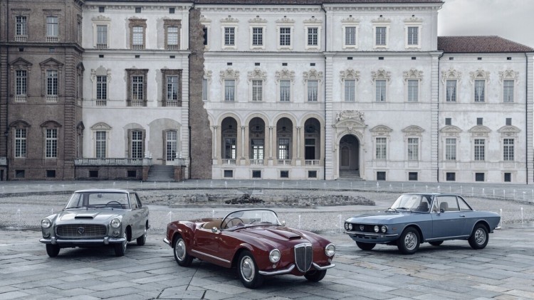 Alta moda für Millionen – Vor 70 Jahren kreierte Pininfarina die Trapezlinie, zunächst für Luxusliner wie den Lancia Flaminia (links), dann für Massenmodelle à la Lancia Fulvia (rechts).