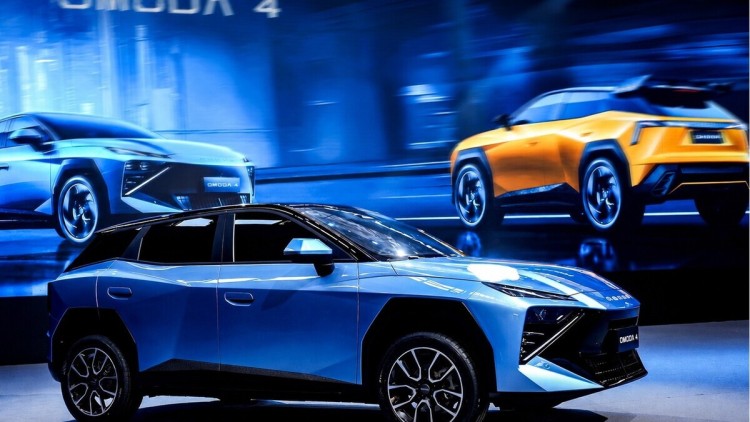 Das von Omoda 2025 vorgestellte Kompakt-SUV 4 feiert Mitte Oktober auf dem Pariser Autosalon Europapremiere