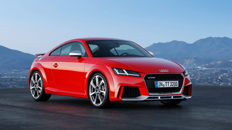 Audi TT RS Coupé und Cabrio: Ingolstädter Sportschau in Peking