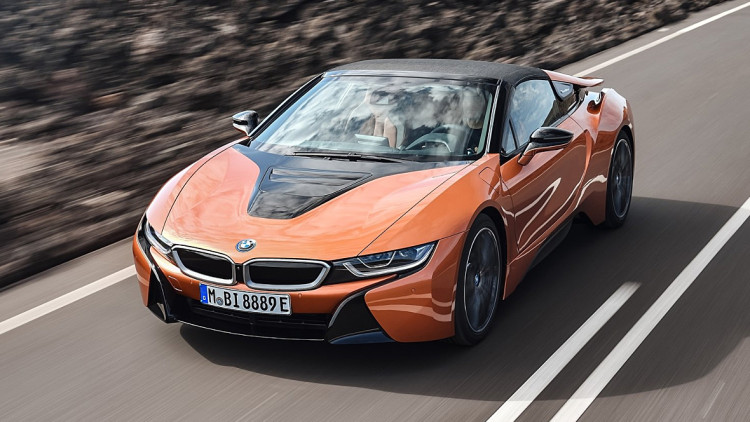 BMW i8 Roadster: Saisonal geöffnet