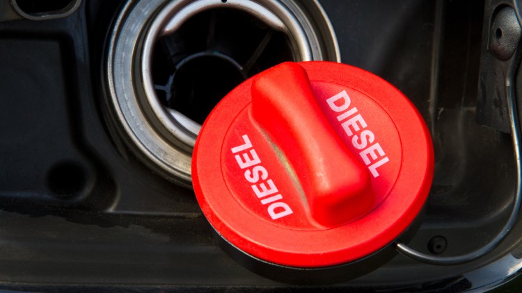 DAT Diesel-Barometer: Weiter hoher Dieselanteil in Fuhrparks