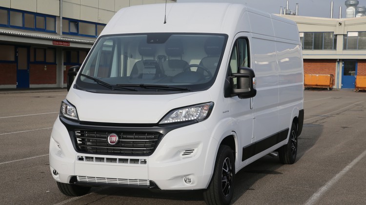 Fiat Ducato Edizione: Hoher Kasten mit viel Ausstattung